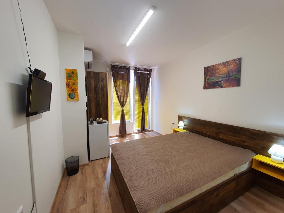 Cute Studio Neptun With Terrace Apartment Primorsko Bagian luar foto